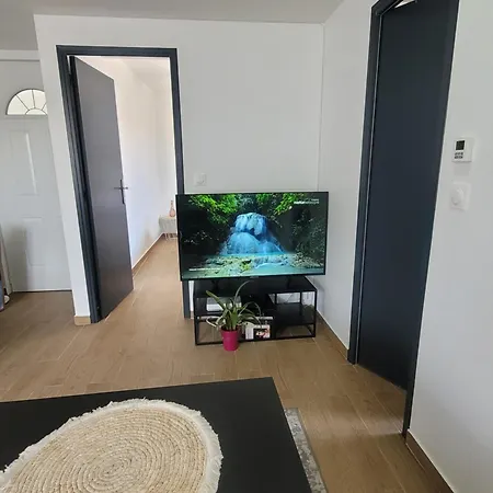 Coquet Appartement A 15Mn De Paris Et 10 Mn De Stade De France, Wifi, Netflix, Groslay Exterior foto