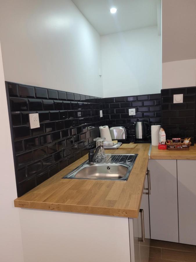 Coquet A 15mn De Paris Et 10 Mn De Stade De France, Wifi, Netflix, Apartment Groslay