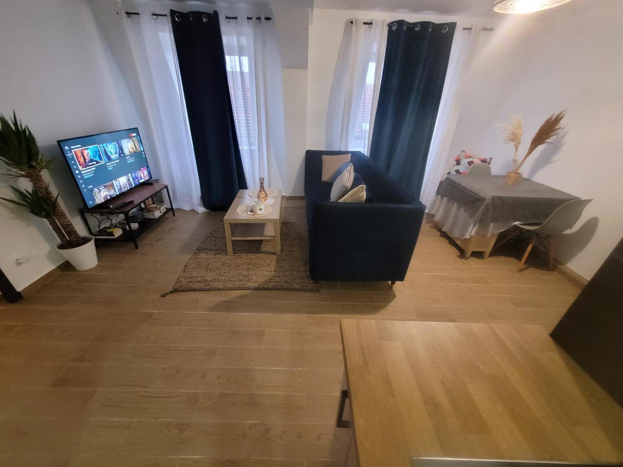 Coquet A 15mn De Paris Et 10 Mn De Stade De France, Wifi, Netflix, * Groslay