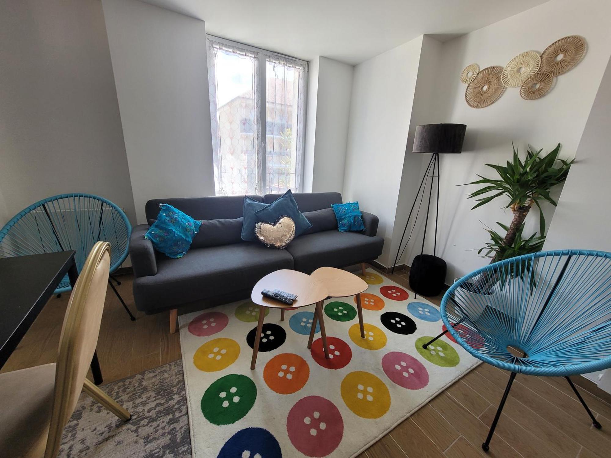 Coquet A 15mn De Paris Et 10 Mn De Stade De France, Wifi, Netflix, Apartment *