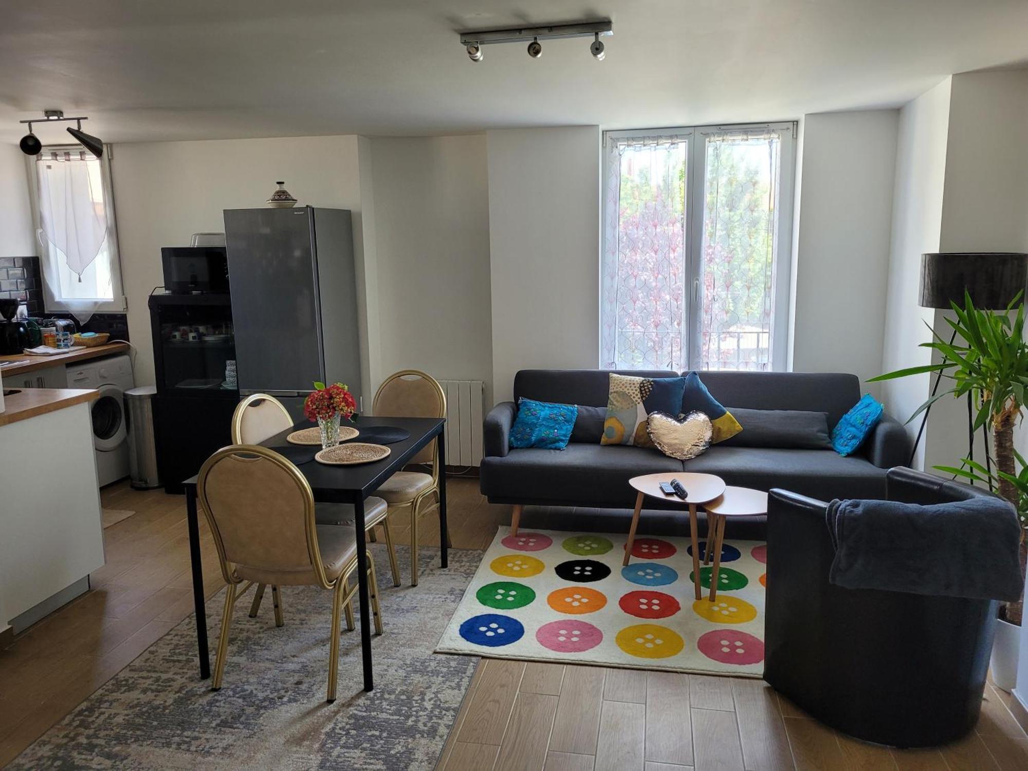 Coquet A 15mn De Paris Et 10 Mn De Stade De France, Wifi, Netflix,